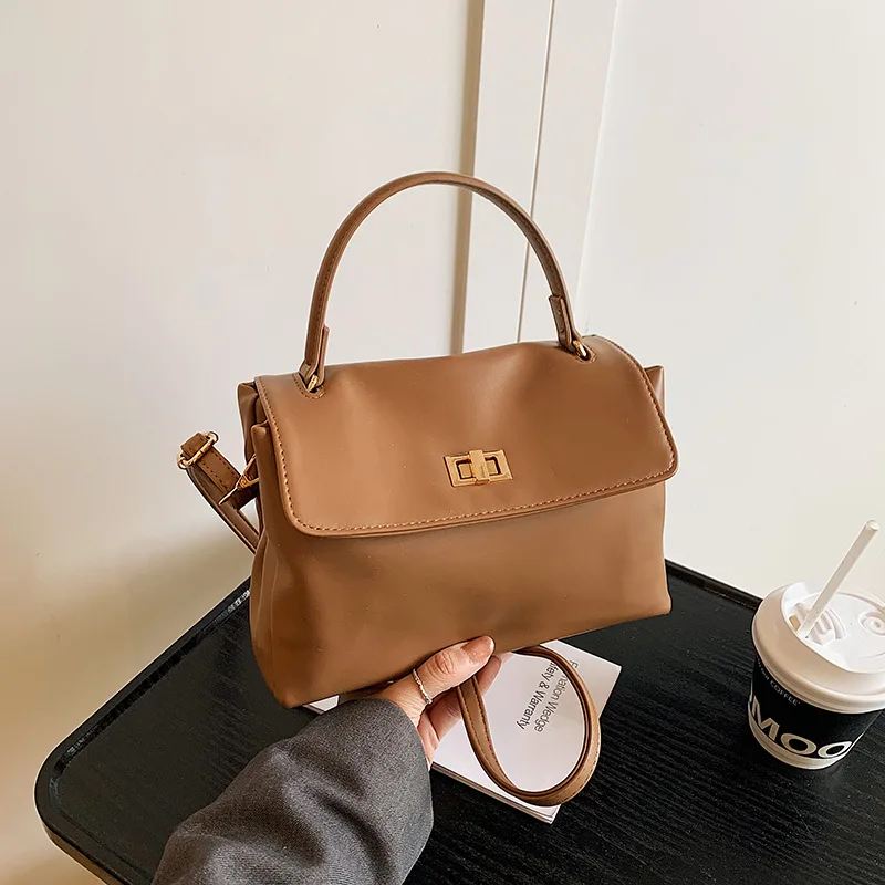 

Women's 2025 Fashion Crossbody Bags for Travel Anti-Theft Genuine Leather Shoulder Bag Casual Purse Commuter Messenger Bag