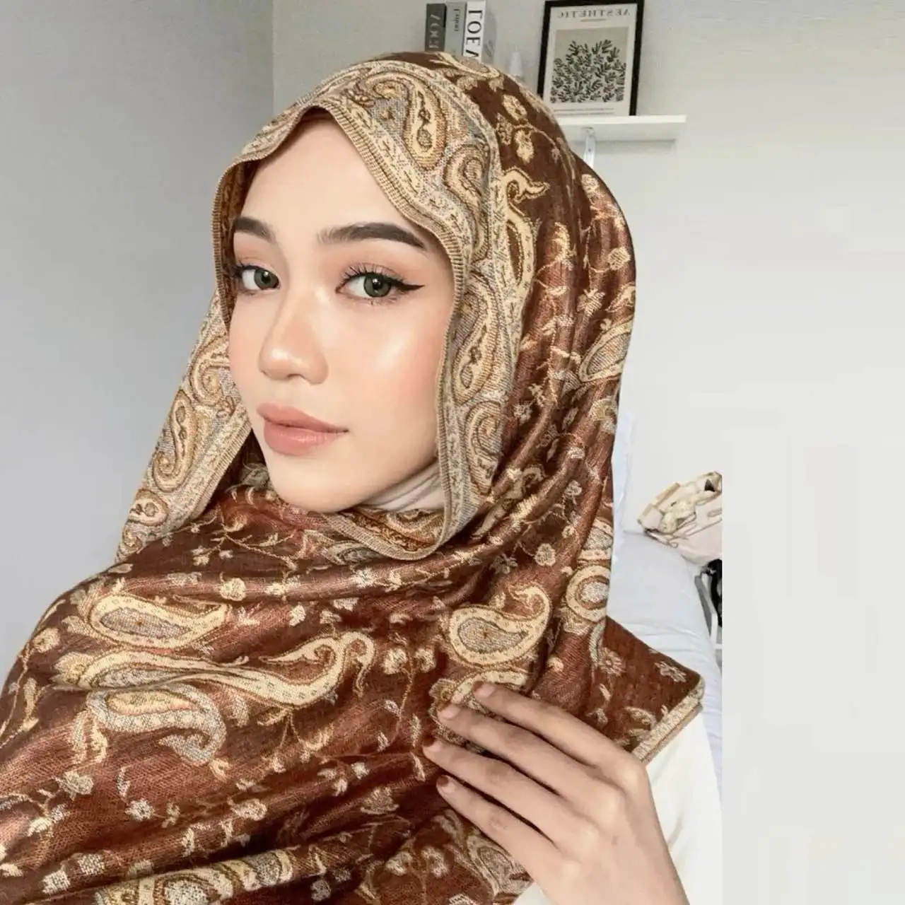 Thumbnail 4 - #33 Hijabs Sale