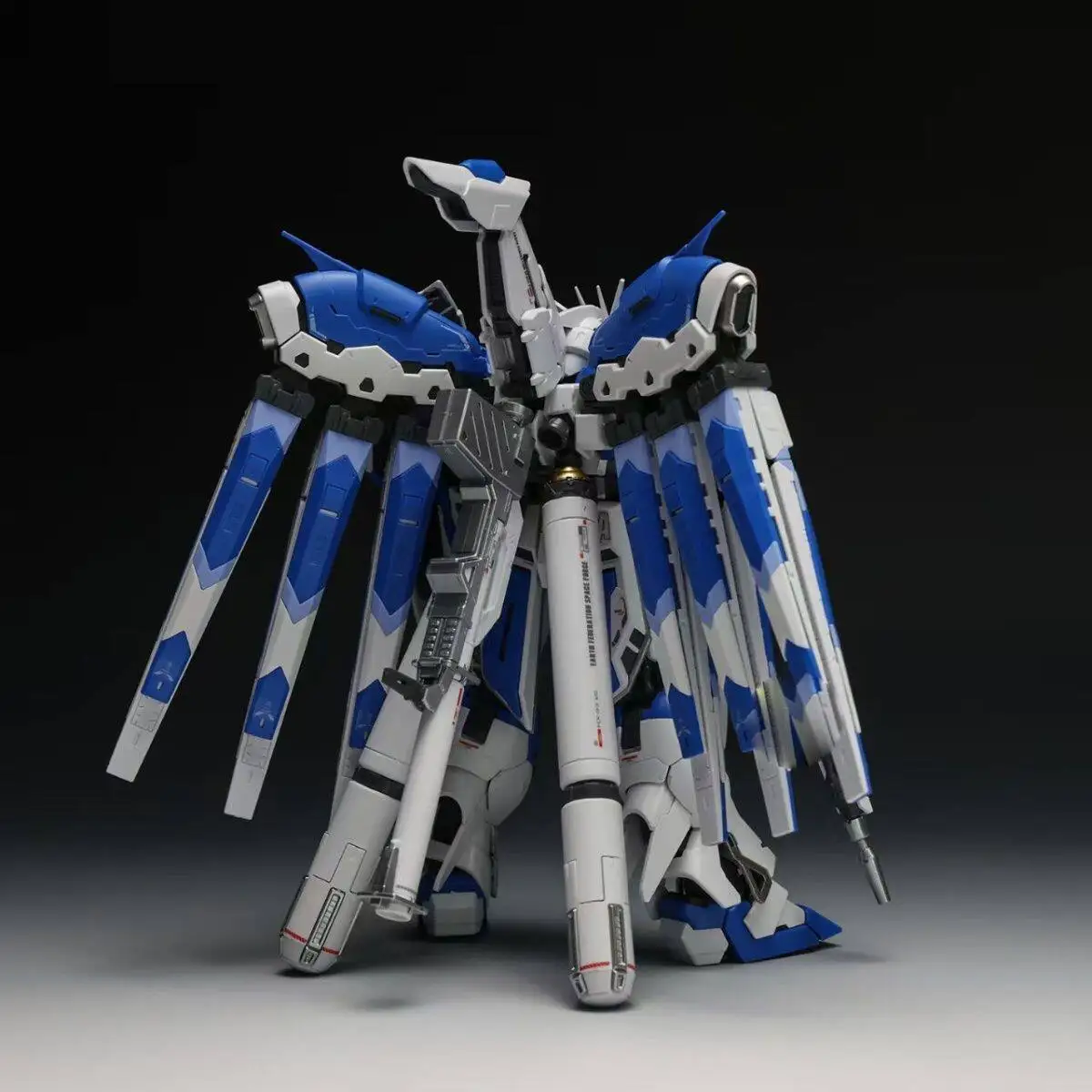 1/144 RG Hi-v Amro Mecha Model Kit Zhujiang Brand with 3 Special Masks Water Slide Decals Pre-Painted Parts Assembly Collectible