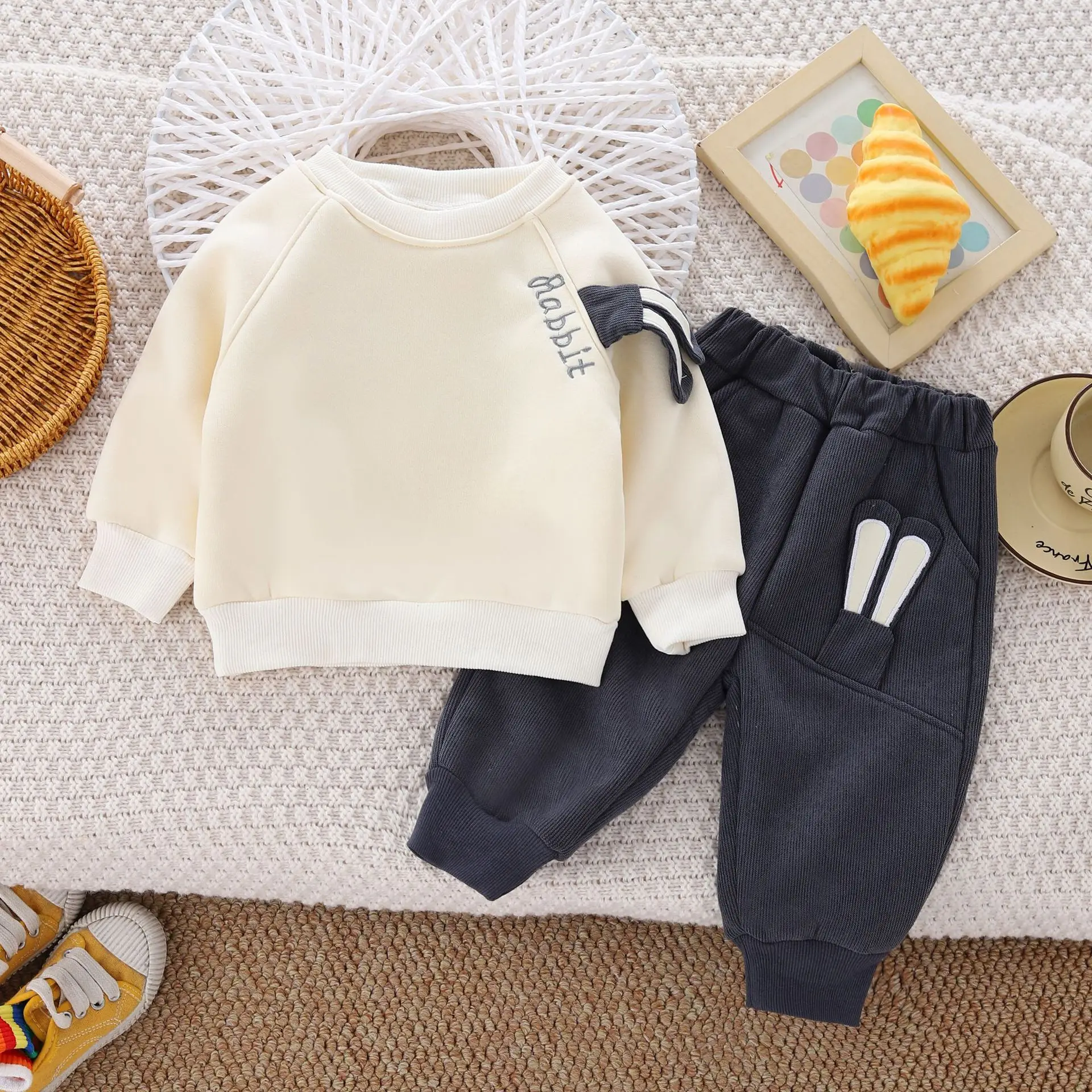 Neues Herbst- & Winter-Kinder-Fleece-Sweatshirt Zweiteiler-Set – Detail 2