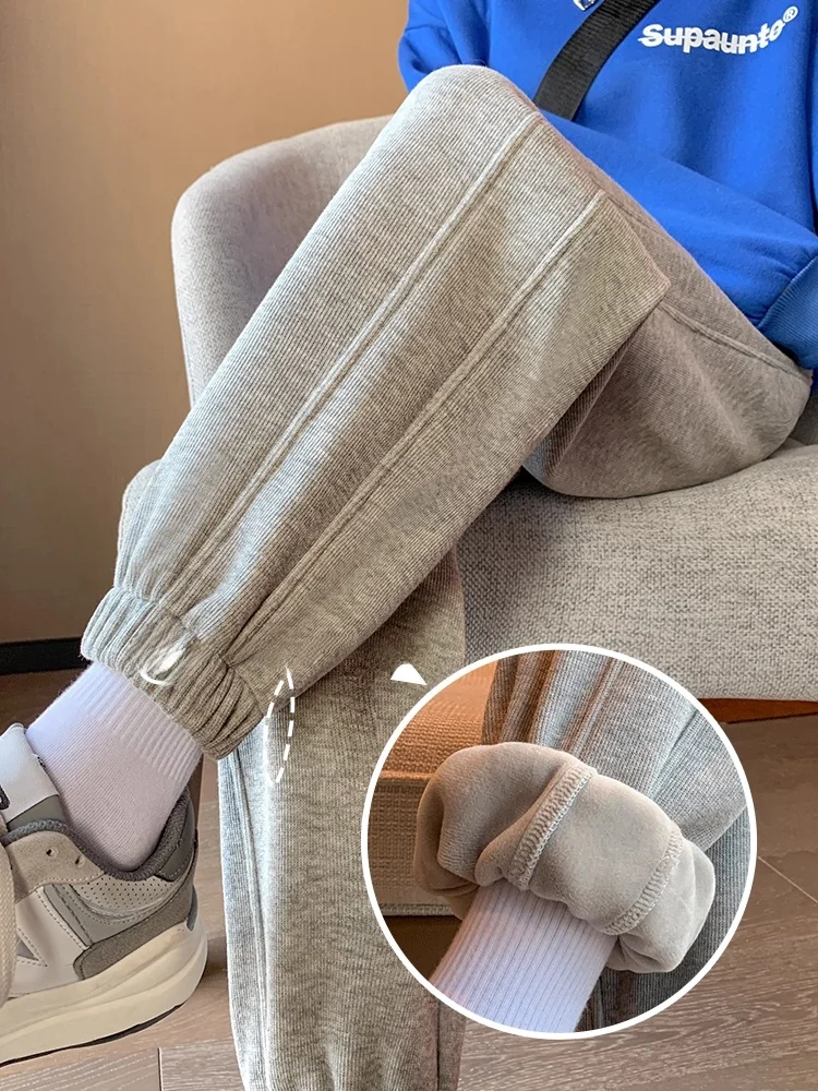 

Women's Fleece Lined Loose Fit Thickened Autumn Winter Sports Pants High Waist Straight Leg Banana Windproof Cuffed Trousers