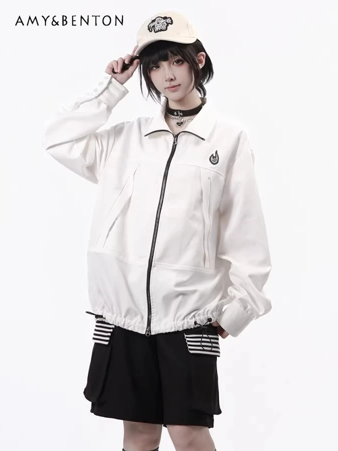 

Модный комплект в стиле Harajuku: укороченный топ с капюшоном и коротким рукавом, лонгслив на молнии и шорты. Весенний готический образ для девушек.