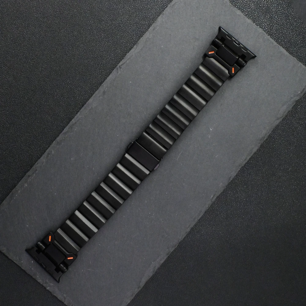 Cinturino in titanio di lusso per Apple Watch Ultra 2 49mm 10 46mm cinturino per iWatch serie 9 8 7 6 5 4 Se 45mm 44mm braccialetto in metallo Correa