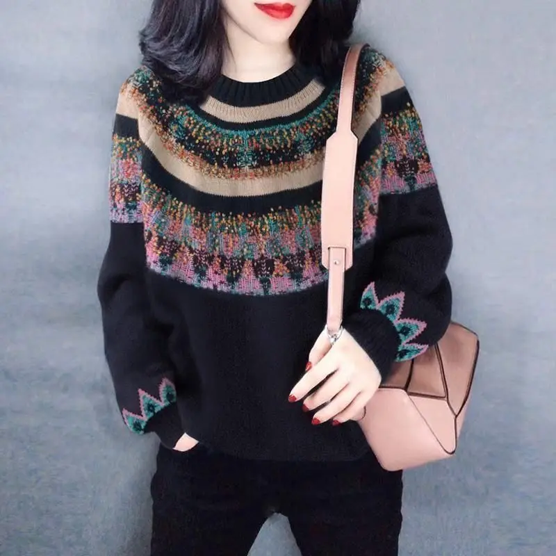 Round neck black knitted sweater winter new casual ethnic style versatile sweater for women