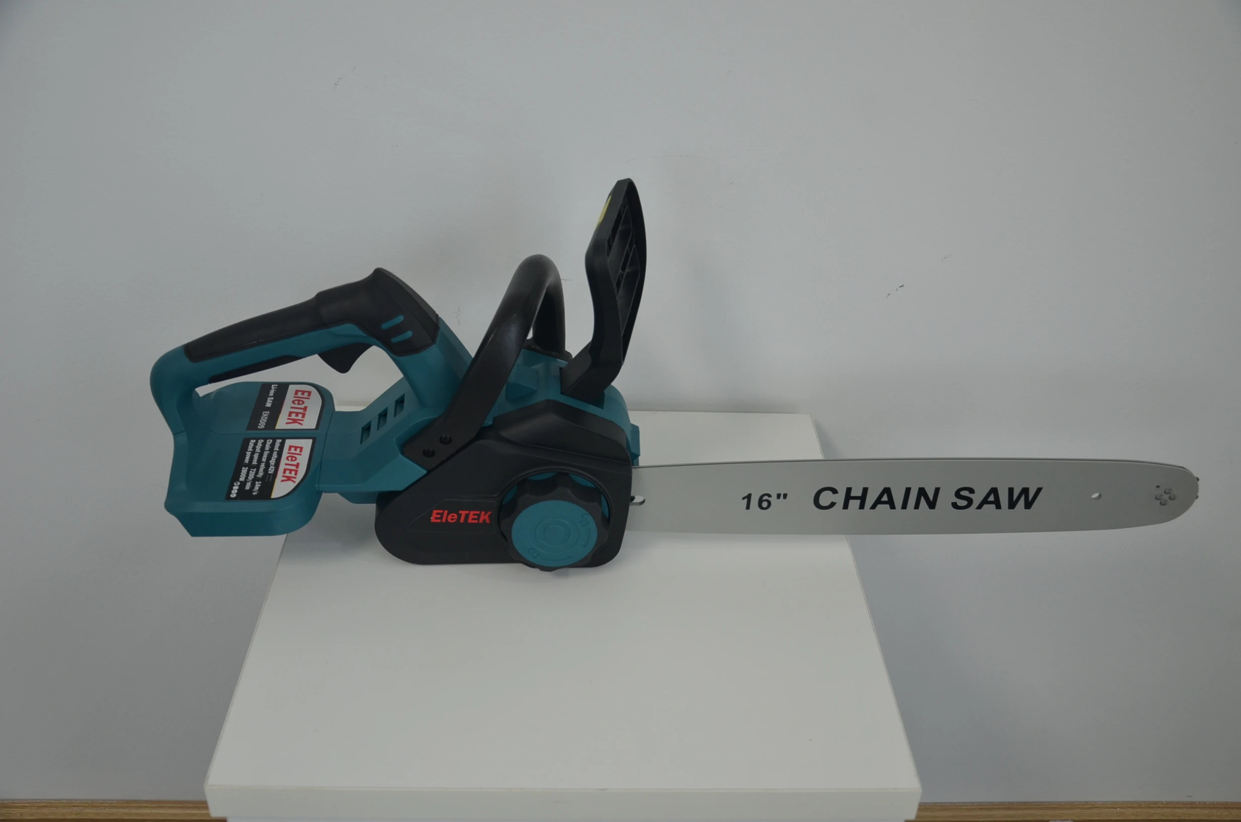 Cordless Mini Electric Chainsaw 16 40V 2400 Watt  Woodworking Cutter