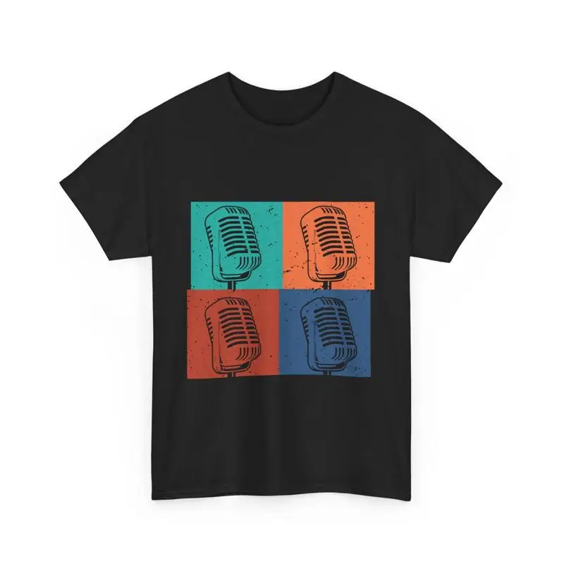 

Певица, вокалист, музыкант, забавная футболка в стиле ретро с микрофоном и пением