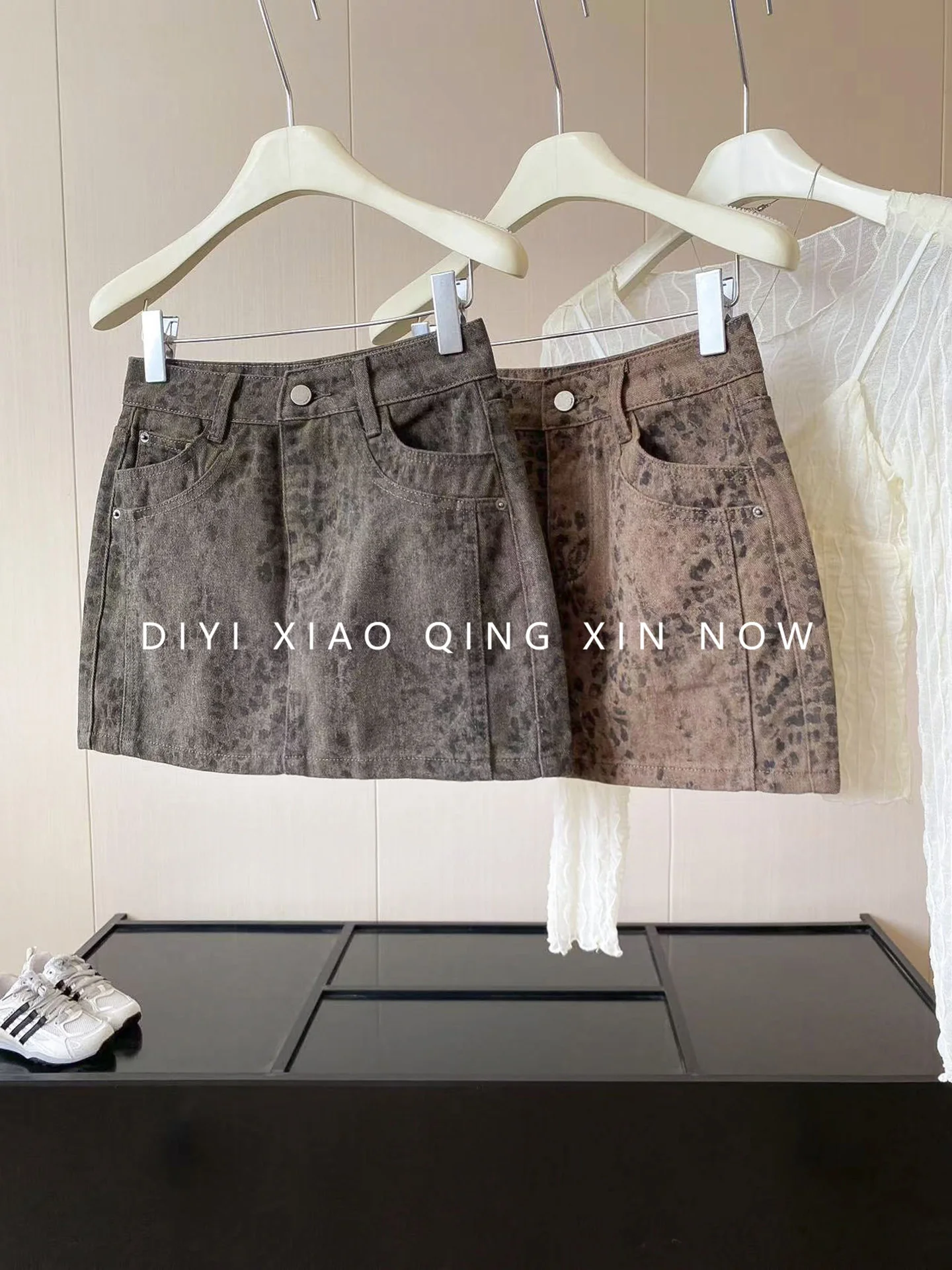 DIYI Women's A-Line  Skirt High Waist Polyester Fiber Pure Color Leopard Print Short Skirts for Young Ladies