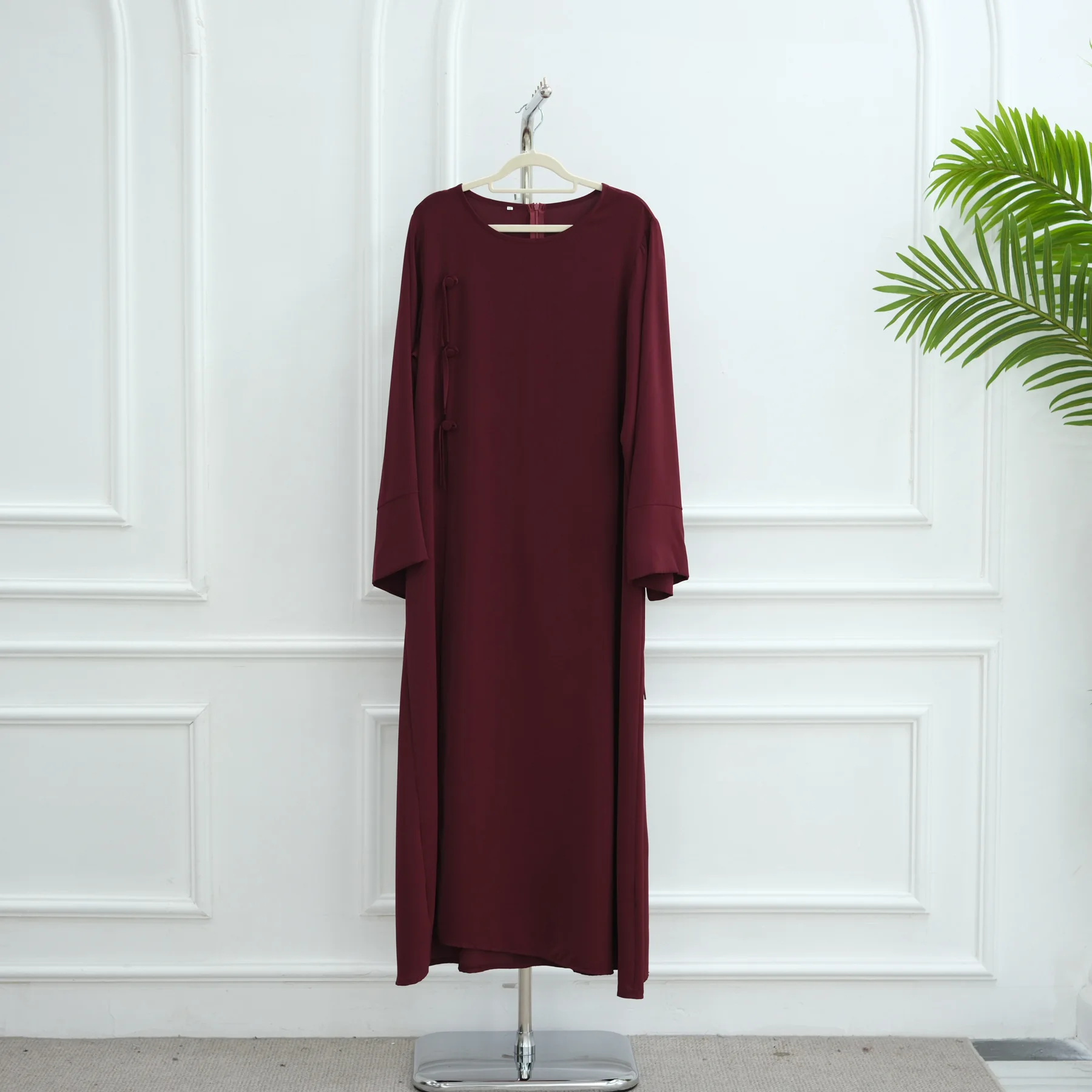 Elegant Dubai-Style Modest Abaya product image