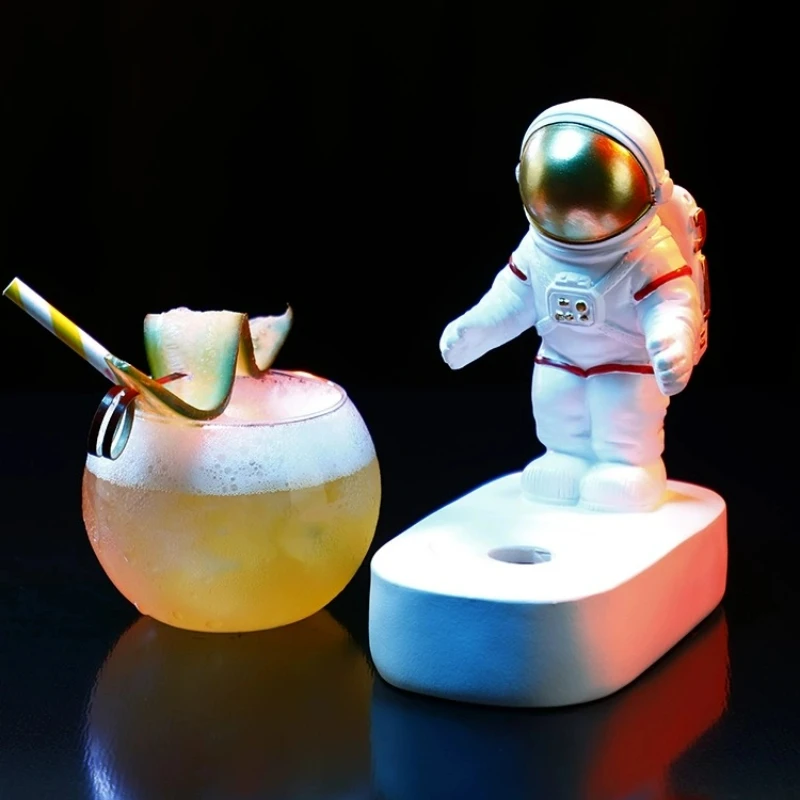 Creative Cocktail Glasses Cup Astronaut Glass Luminous Juice Cold Drink Cup Personalized Molecular Smoked Wine Glass Cups