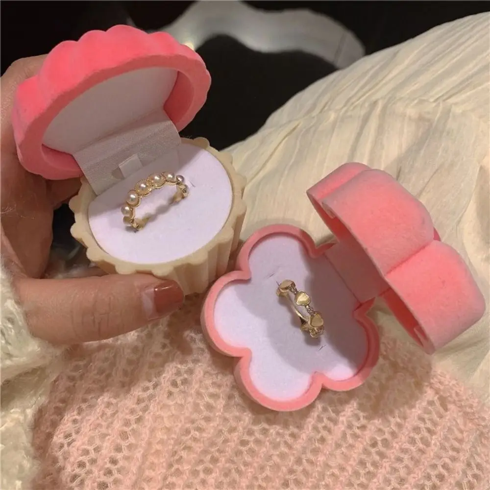 

Girl Gift Girly Pink Jewelry Box Flower Cake Sweet Velvet Ring Box Small Size Cute Design Storage Box Christmas Gift