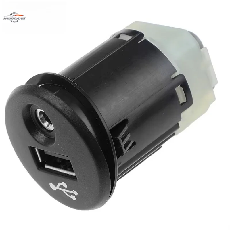 OEM 28023-BH00A 28023BH00A Car  Interior USB AUX Port Adapter For Nissan Juke Qashqai XTrail Micra Note NV200