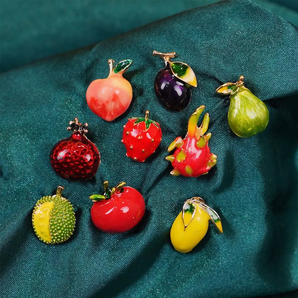 Broches pequeños de fruta de verano para hombre y mujer, alfileres esmaltados a la moda, melocotón, mangostán, pera, Mango, Pin para Collar, regalos de joyería informales