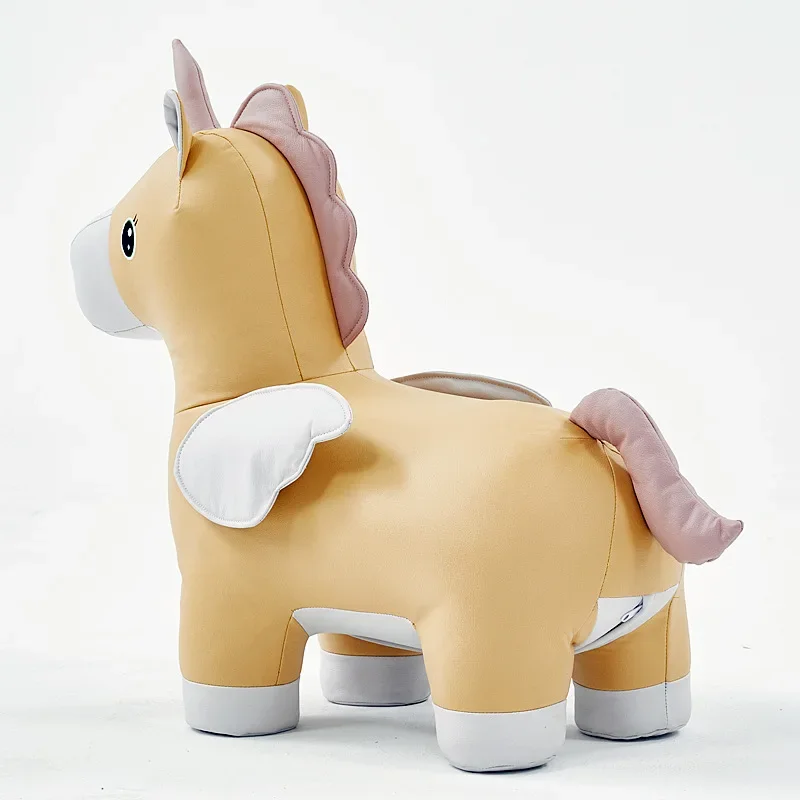 مقعد المشاهير على الإنترنت، المنزل، الإبداعي، وحيد القرن، البراز، تغيير الأحذية #4