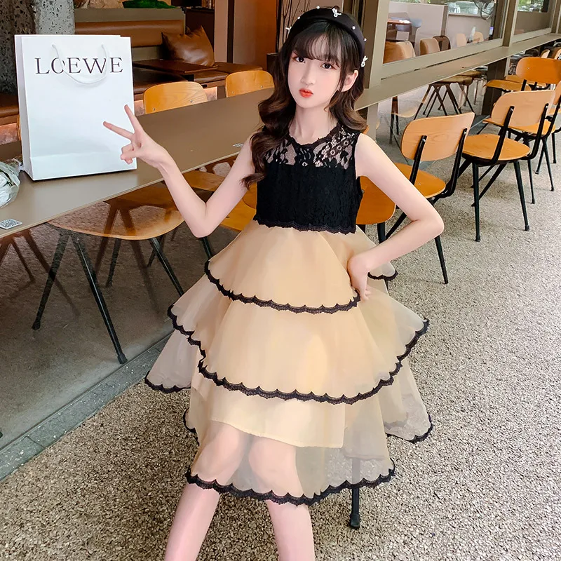 

2022 summer new girl's dress brand luxury design children's princess dress stitching holiday dress cheap fashion party sleeveles