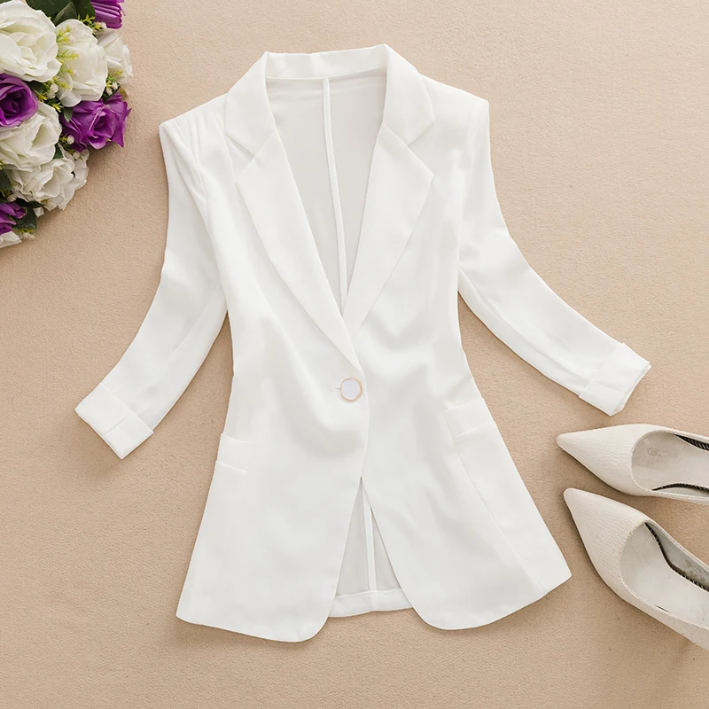 

Женская приталенная летняя новая модель белой повседневной тонкой верхней одежды, защита от солнца, модный корейский дизайн, пальто с рукавами 3/4