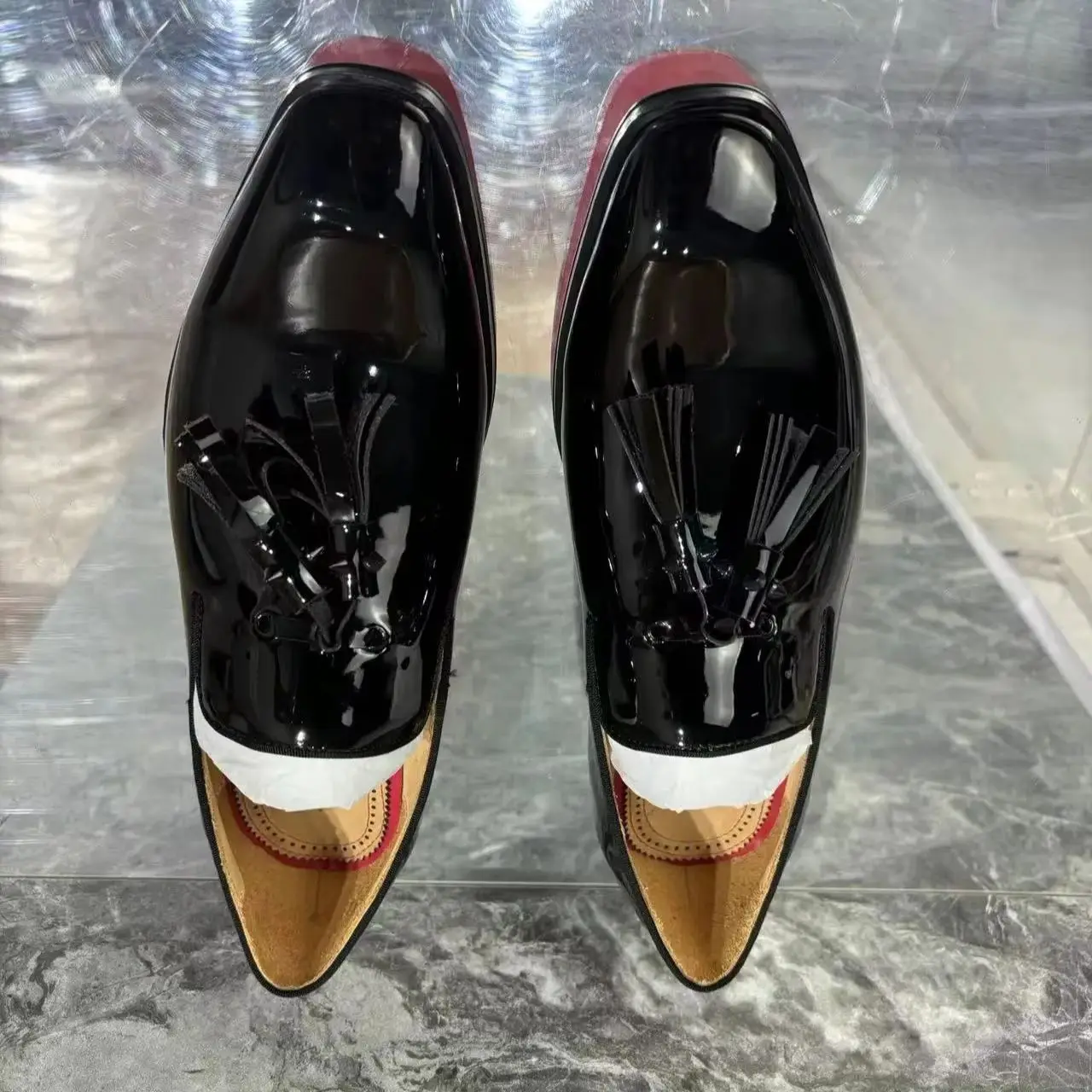 

Tassels Black Patent Leather Men’s Loafers Square Toe Slip On Classics Business Suit Shoes Male Chunky Low Heels Mature Gentle