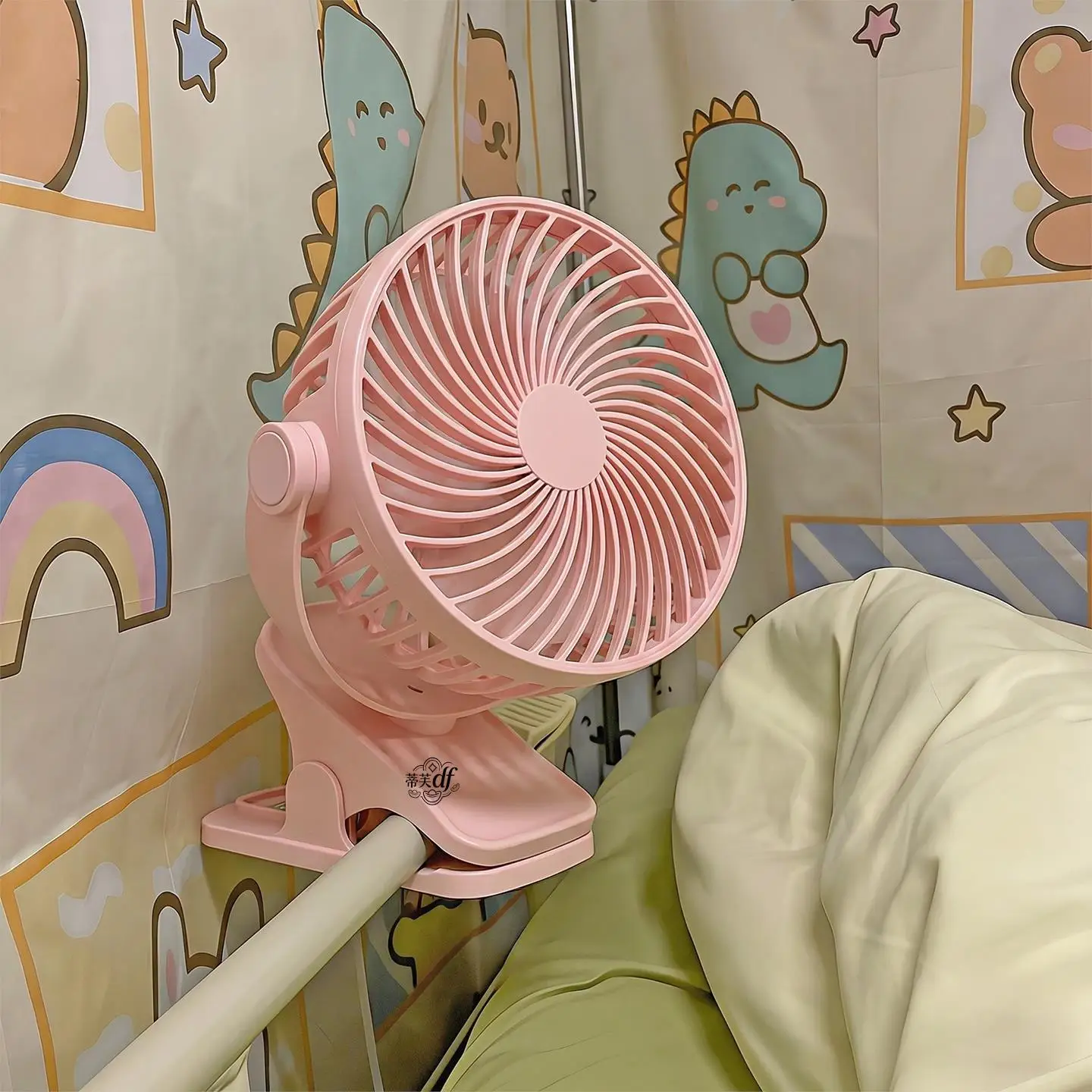 novo-ventilador-silencioso-compacto-2026-para-dormitorio-e-quarto-de-estudante-modelo-com-clipe-para-lencol-de-cama-superior-e-inferior-alta-potencia-de-vento-e-multi-ajuste