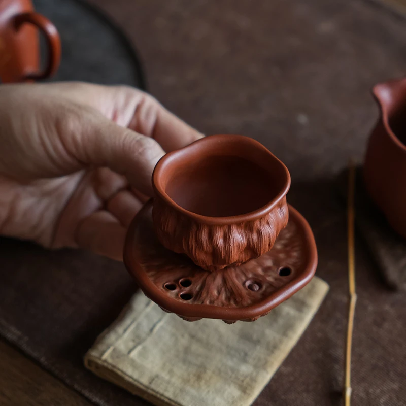 

High-end Yixing purple sand bionic lotus pod teacup,one cup and one support,red mud, purely handmade texture, master cup tea set