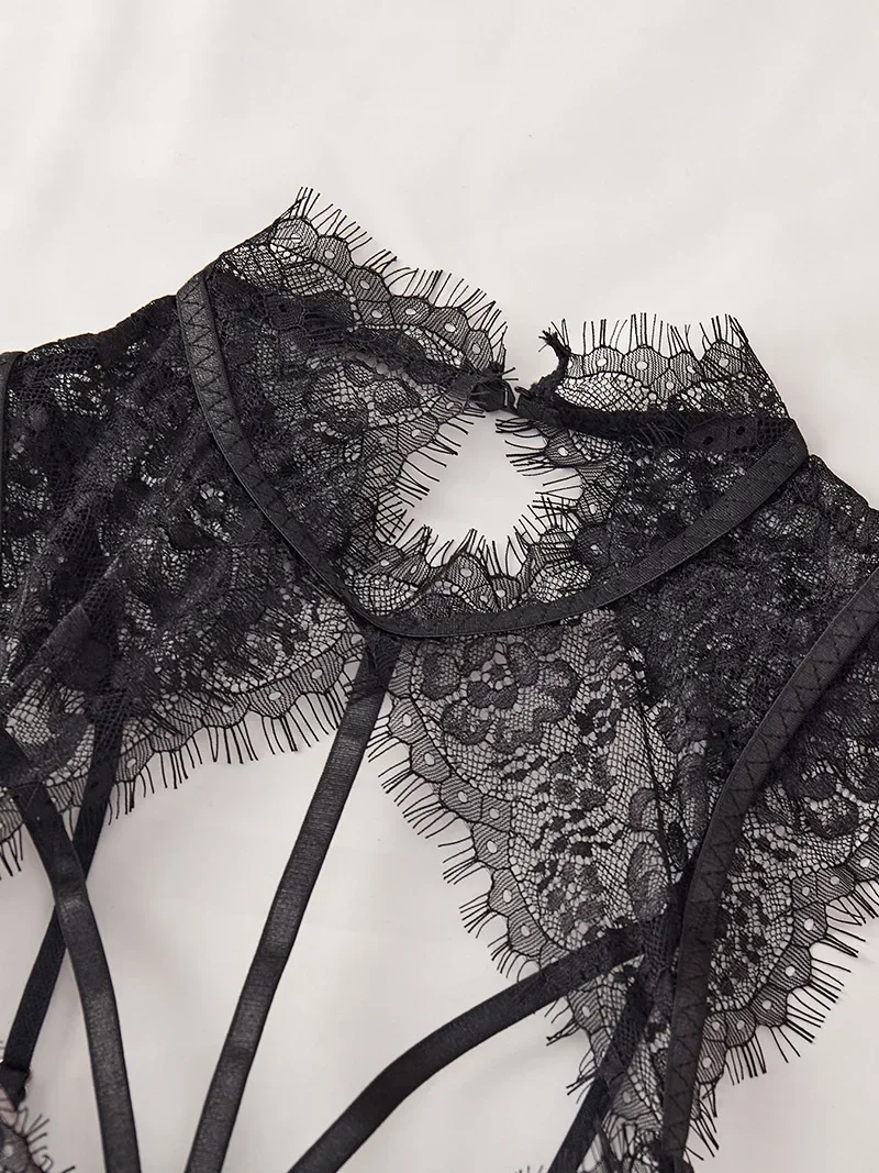 New Lace Eyelash Lace Steel Hollow Out Perspective Rompers Spring/Summer 2024 New Fashion Sexy Interior Wearing Jumpsuit Women