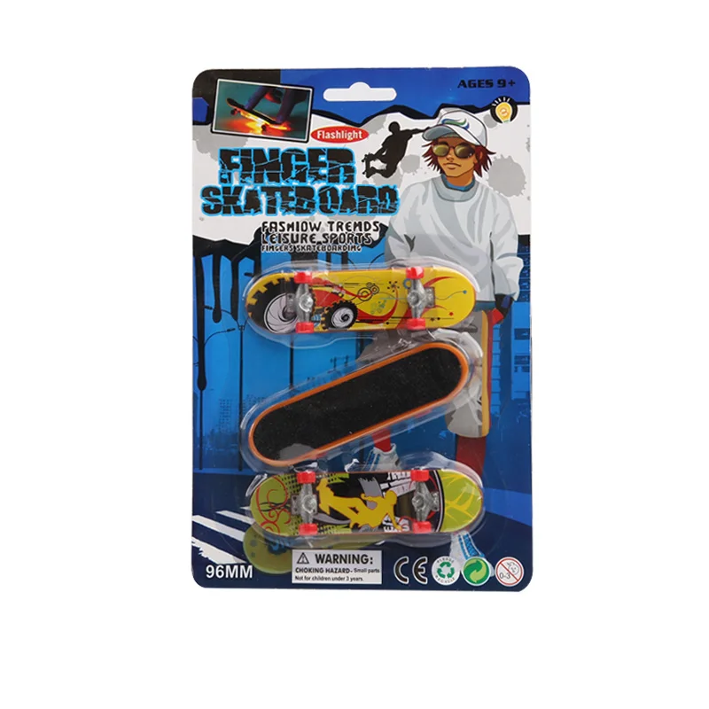 Lot De 4 Finger Skate – Mini Skateboards Doigts, Rouge Et Noir, Avec Trottinettes, Cadeau Enfant