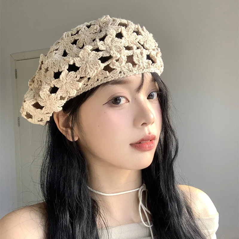 Korean Ins Sweet Flower Hollow Knitted Berets Caps for Women Summer Travel Photo Versatile Casual Retro Literary Painter Hat