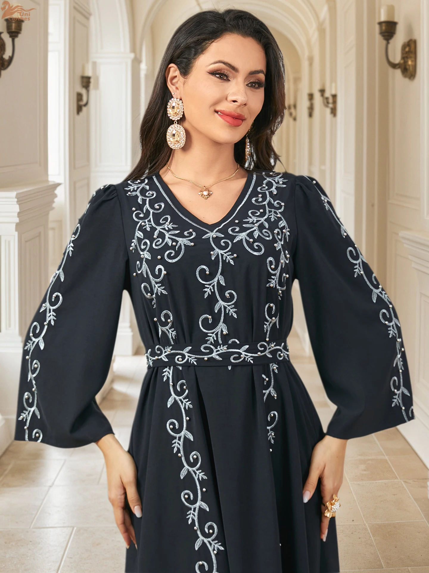 

Uni Dubai Embroidered Abaya Belt included V-Neck Belted Kaftan Muslim Elegant Women Evening Dress