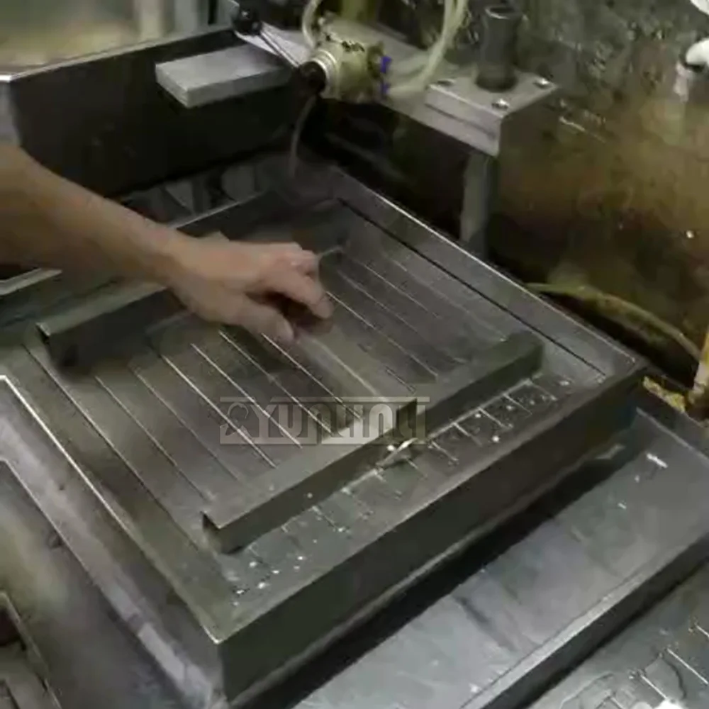 آلة صنع التوفو الأوتوماتيكية بالكامل آلة تشكيل ضغط التوفو التجارية آلة تشكيل الفولاذ المقاوم للصدأ آلة تشكيل الضغط