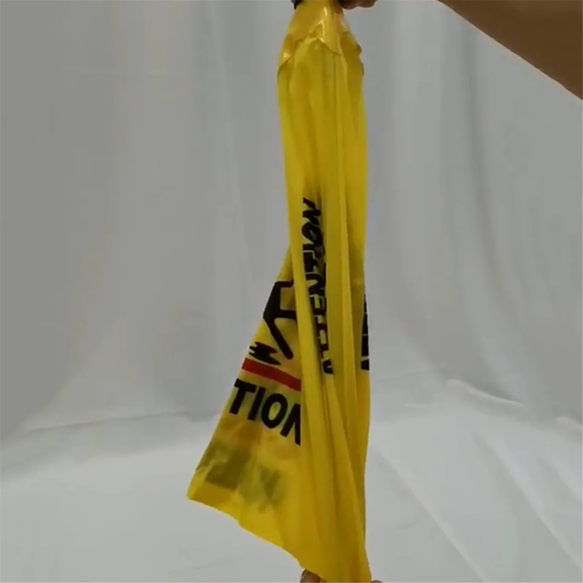 Caution Wet Floor Sign, Slippery When Wet Pops Up Sign, Wall Mounted Foldable Bilingual Safety Warning Alert Cone