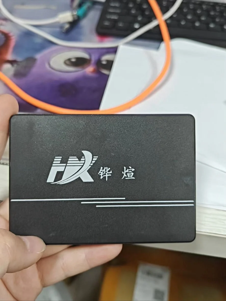 

Huaxuan S800+240G solid state drive, intact, 2.5-inch SATA server accessories