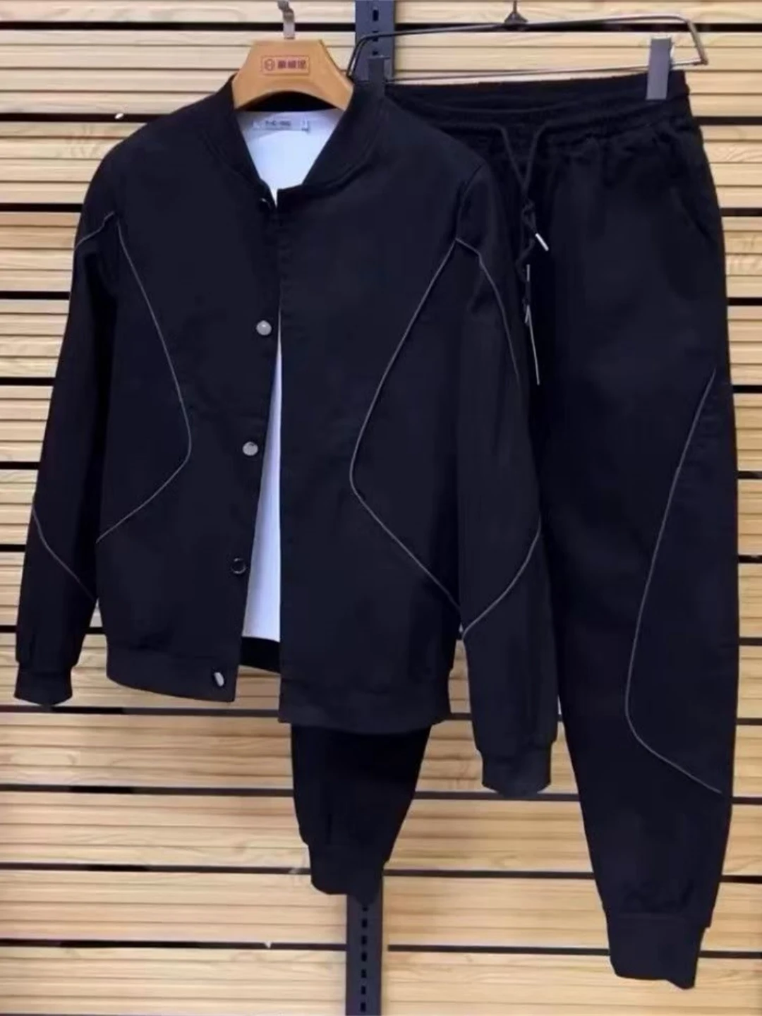 

Мужской повседневный спортивный костюм в американском ретро-стиле: куртка и брюки, весна-осень, свободный крой, длинный рукав, полиэстер