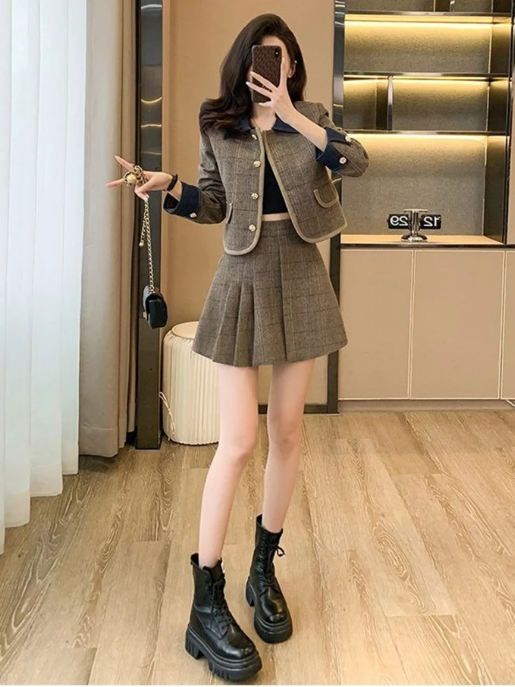 

Осенне-зимний новый комплект из двух предметов, костюм контрастного цвета в стиле ретро, плиссированная полуюбка, профессиональный темпераментный комплект