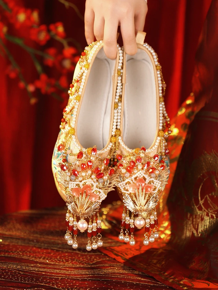 High Quality Handmade Heavy Industry Ancient Style Chinese Wedding Embroidered Shoes Champagne Xiuhe Heel for Han Clothing
