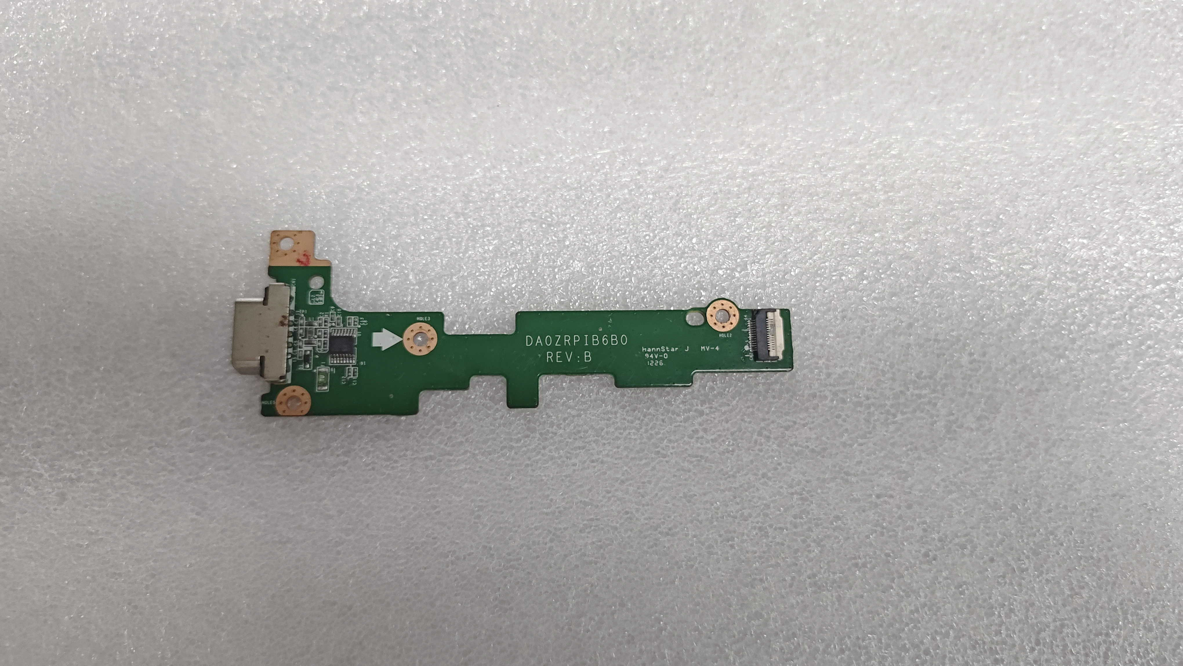 

VGA port board DA0ZRPIB6B0 is suitable for Acer Aspire V5-551 VGA port board DA0ZRPIB6B0 without cable test OK