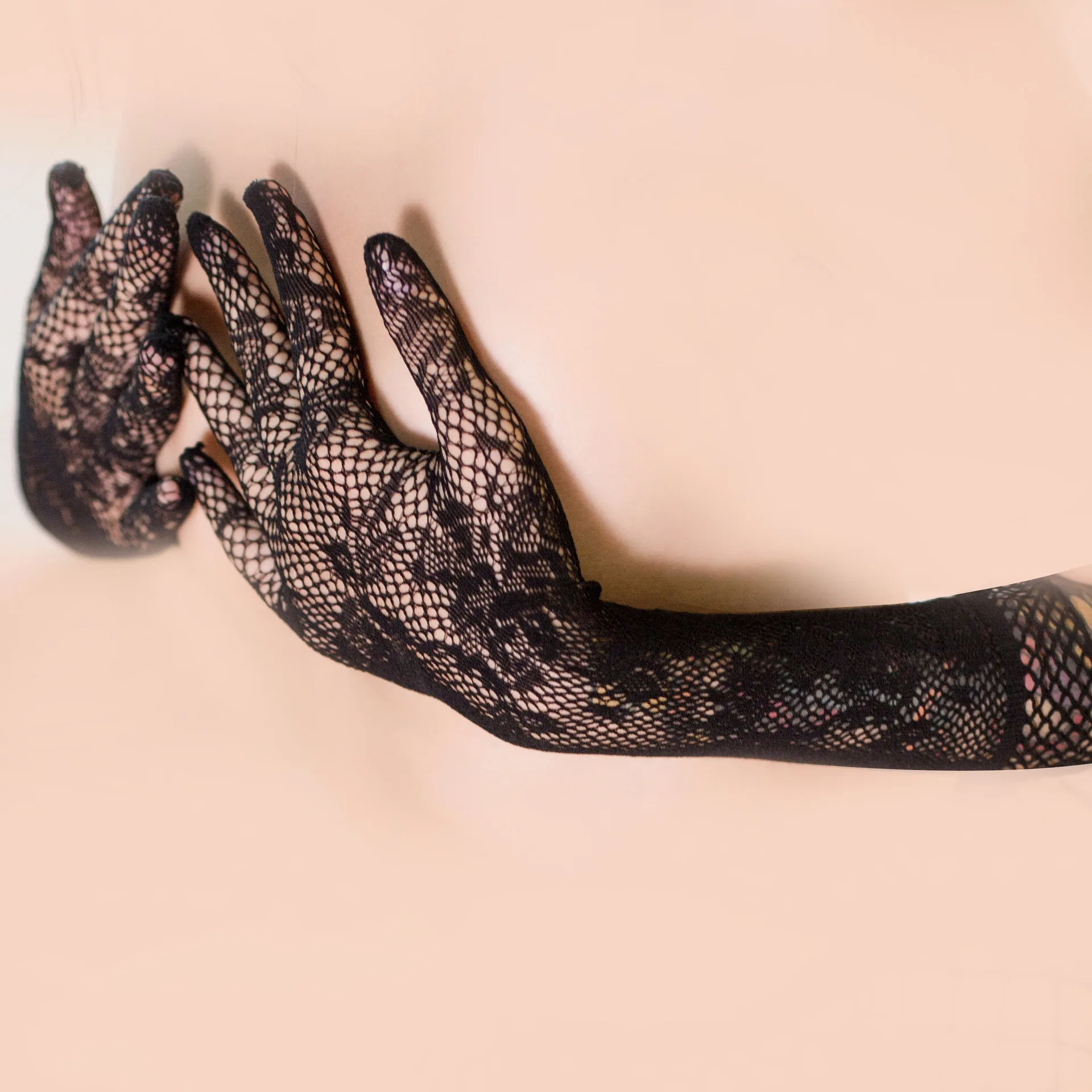 1 Pair Wedding Lace Mesh Gloves Ladies White Wrist gloves Women Large Bow Knot Marriage Glove Evening Party Cosplay Accessories
