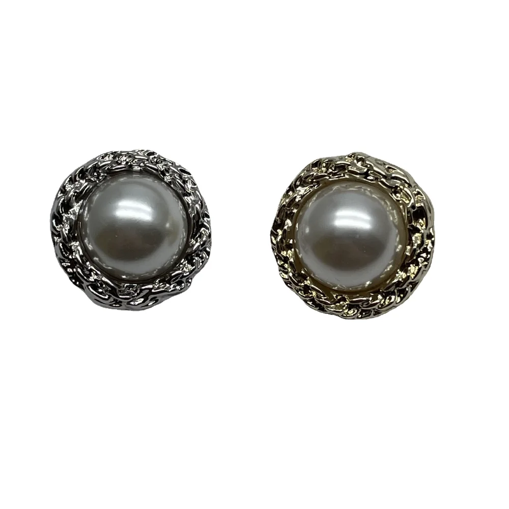 50 قطعة أزرار عصرية مشرق الذهب/الفضة اللون 15/20 مللي متر مطوي نمط أزرار معدنية أزرار اللؤلؤ الأبيض