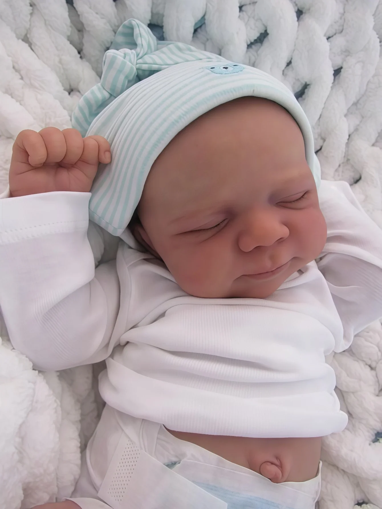 Risbecko Muñeca Reborn de 19 pulgadas, ya pintada, terminada, hecha a mano, bebé Preemie, recién nacido, juguete para niños, regalo, muñecas para niñas