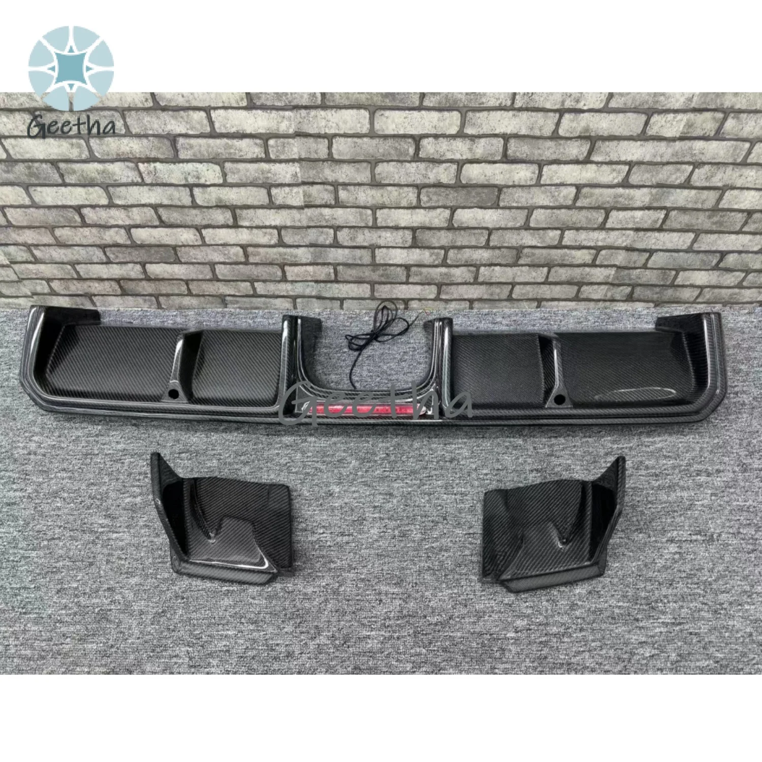 

Hot Sale New Exclusive Customized JCW Bumper GM Diffuser Suitable for Mini F56 F57 Carbon Fiber Diffuser