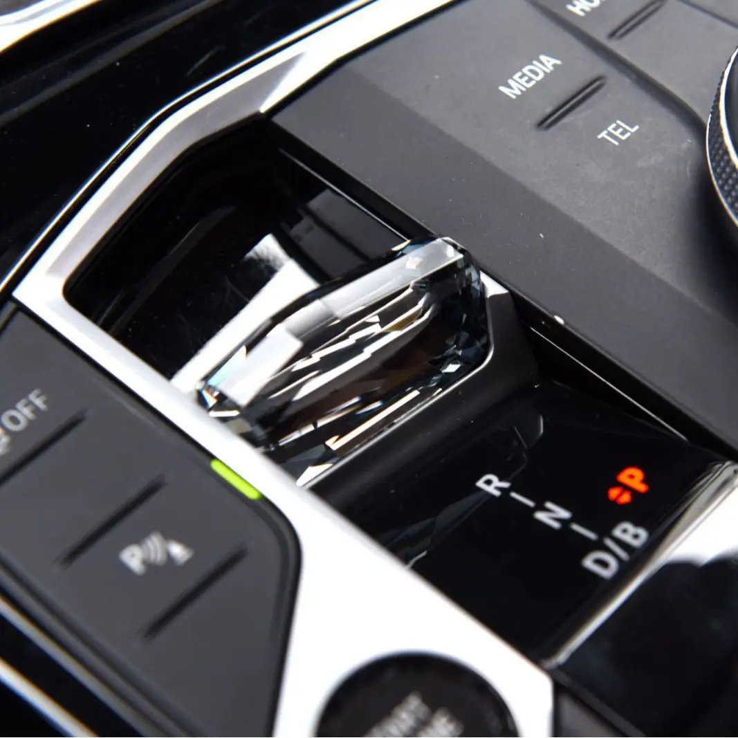 Car modification parts crystal shift paddles suitable for BMW 2023 new 3 Series i3 Series i4 Series iX3 Series iX4