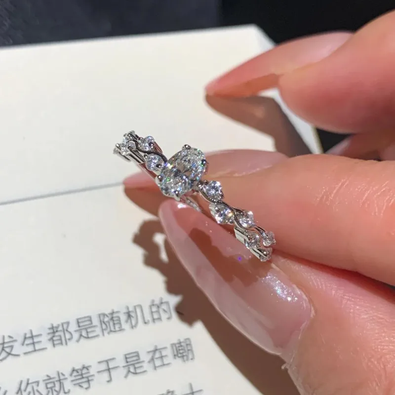 Xiaohongshu نفس سوبر فلاش الزركون حمامة البيض الدائري الإناث المتخصصة تصميم ضوء الفاخرة الراقية مجوهرات كرمة الدائري