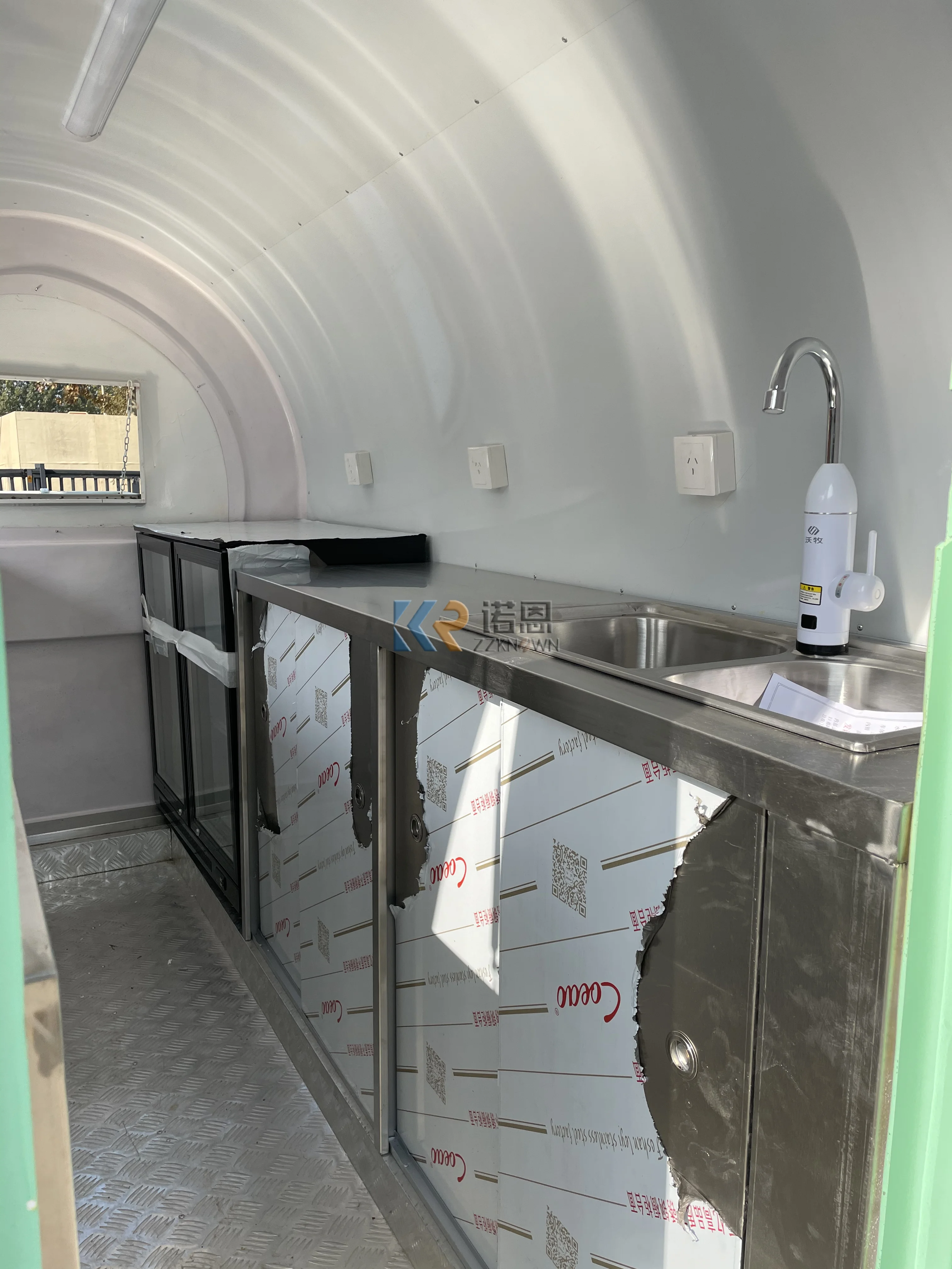 2024 OEM Street Snack Fast Food Truck Coffee BBQ Food Cart Venidng Kiosk Mobile Street Food Trailer with Full Equipment Kitchen