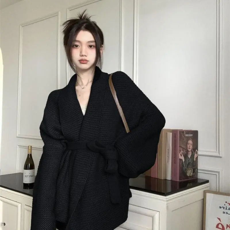 French high-end V-neck cardigan jacket for women in spring autumn lazy style waist cinched thick knit sweater top with straps