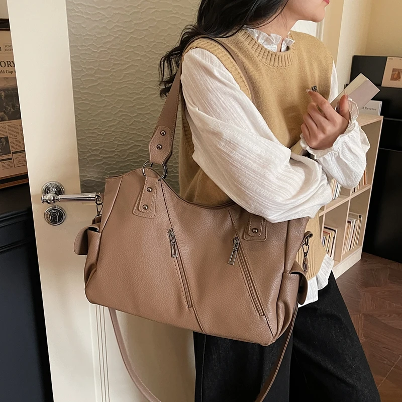 Women's Black Leather Tote Bag Metal Accent Zipper Pockets Large Capacity Casual Daily Shoulder Crossbody Bag 2026 Handbags