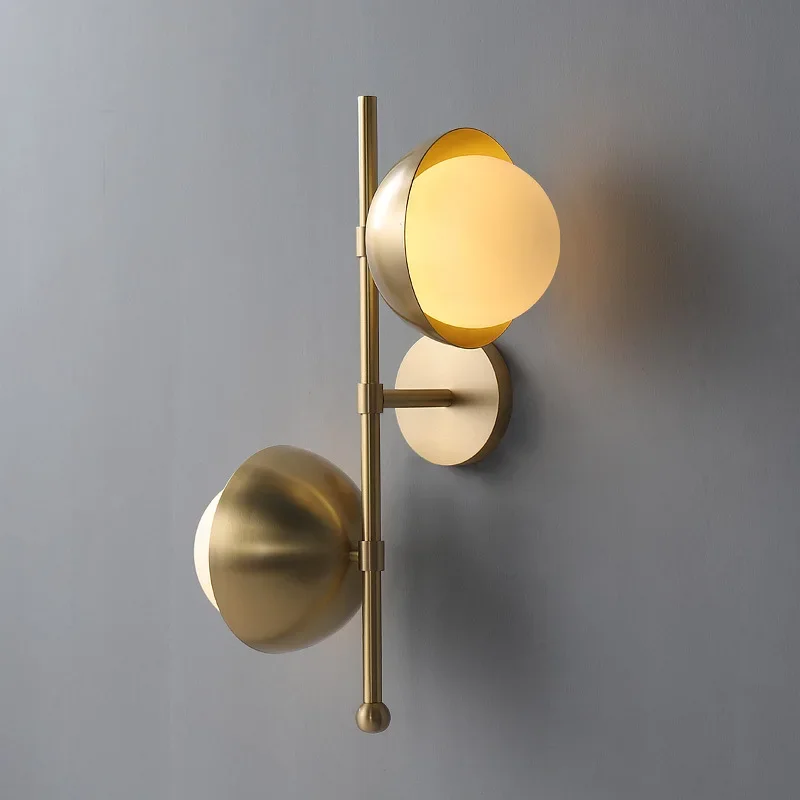 

GHJUYIOL All copper wall lamp, living room, hallway, bedroom, bedside designer, magic bean molecular glass ball wall lamp