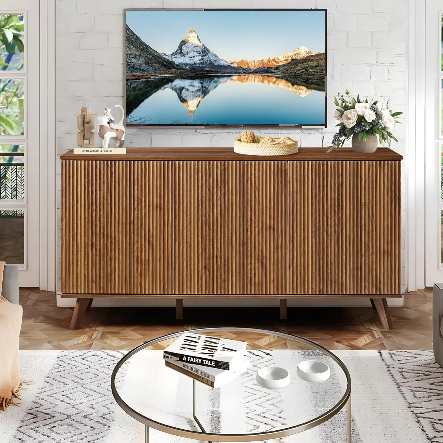 خزانة بوفيه جانبية مخددة، Credenza خشبية بثلاثة أبواب للمطبخ، وتناول الطعام، وغرفة المعيشة (الجوز)