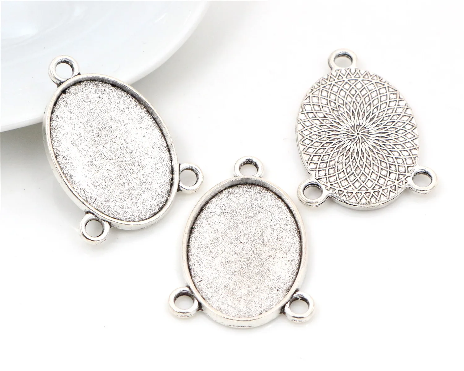 10pcs 18x25mm Inner Size Antique Silver Plated Flowers Style Cameo Cabochon Base Setting Pendant necklace findings  (C2-16)