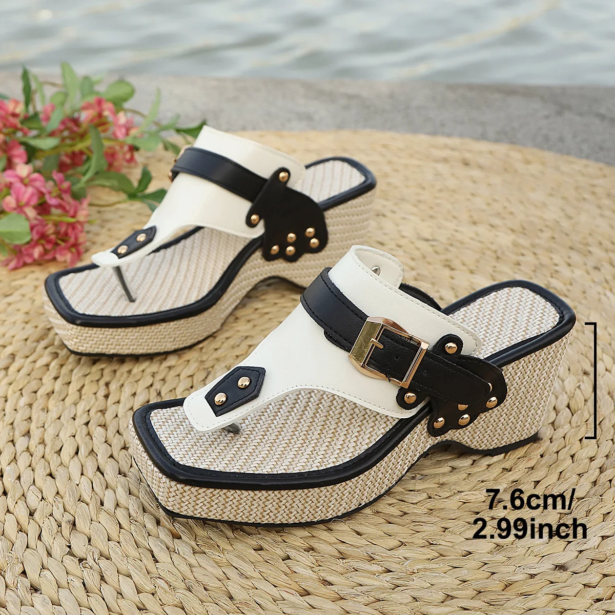 

New plus-size fashionable summer new height-increasing thick heel metal buckle slippers with single-shoulder beach flip-flops