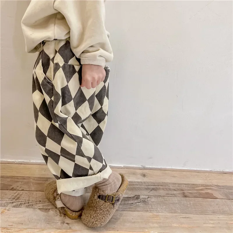 Pantaloni Harem in Cotone Lavato per Bambini 1-7 Anni, Design Vintage a Quadri, Stile Giapponese Trendy, Vestibilità Comoda per Ragazzi e Ragazze