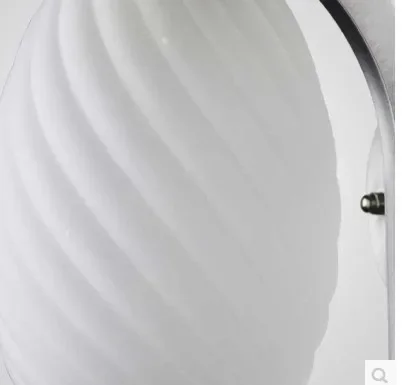 Moda moderna Ferro com forma de grama Lâmpada de parede E27 base para quarto e sala de jantar