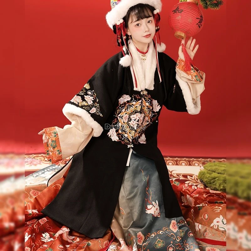 قميص نسائي شتوي صيني محسّن لعام 2025 من سلالة مينغ القديمة هانفو بنصف كم تنورة وجه الحصان مجموعة هانفو اليومية السميكة