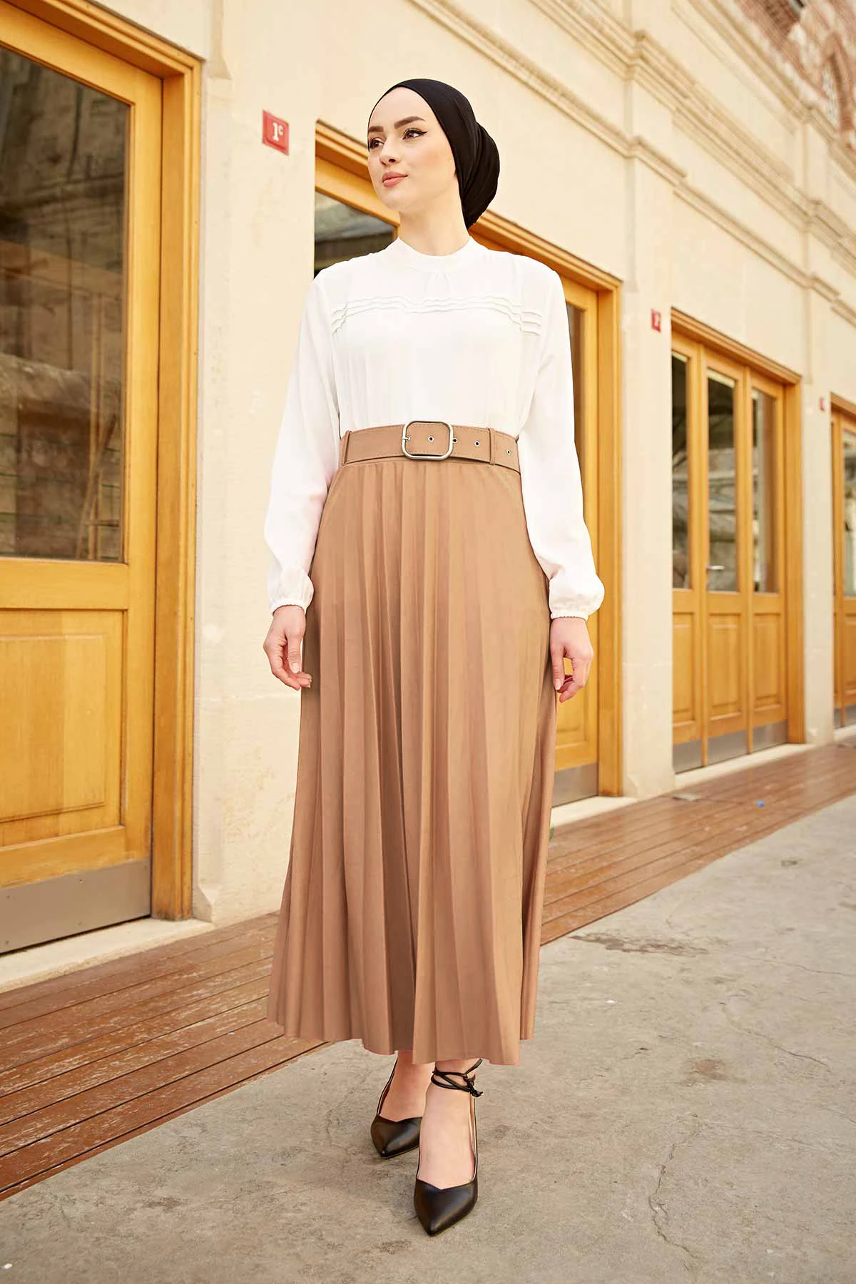 

Kemerli Piliseli Skirt E Milk Coffee